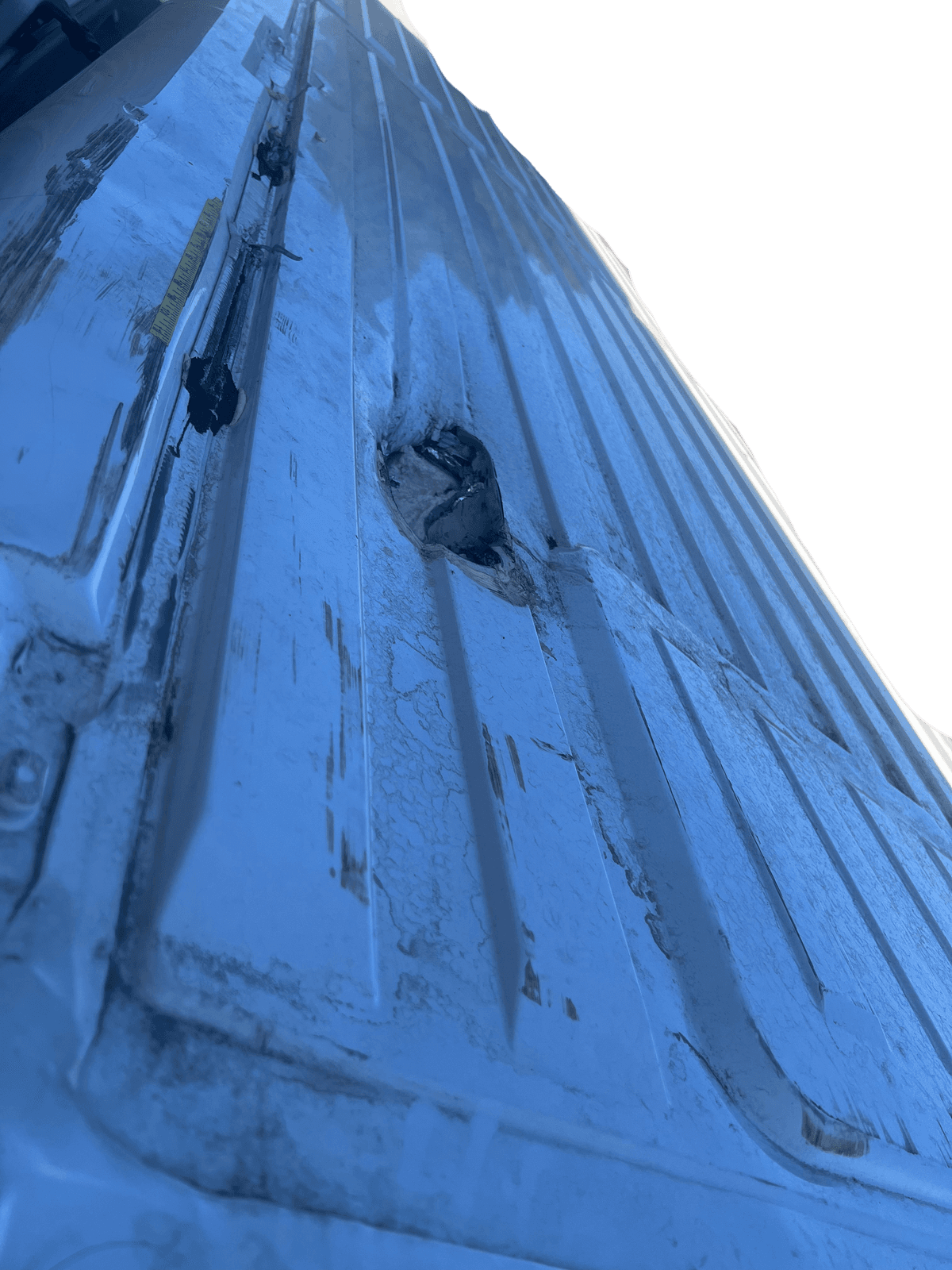 Truck roof with damage and wear